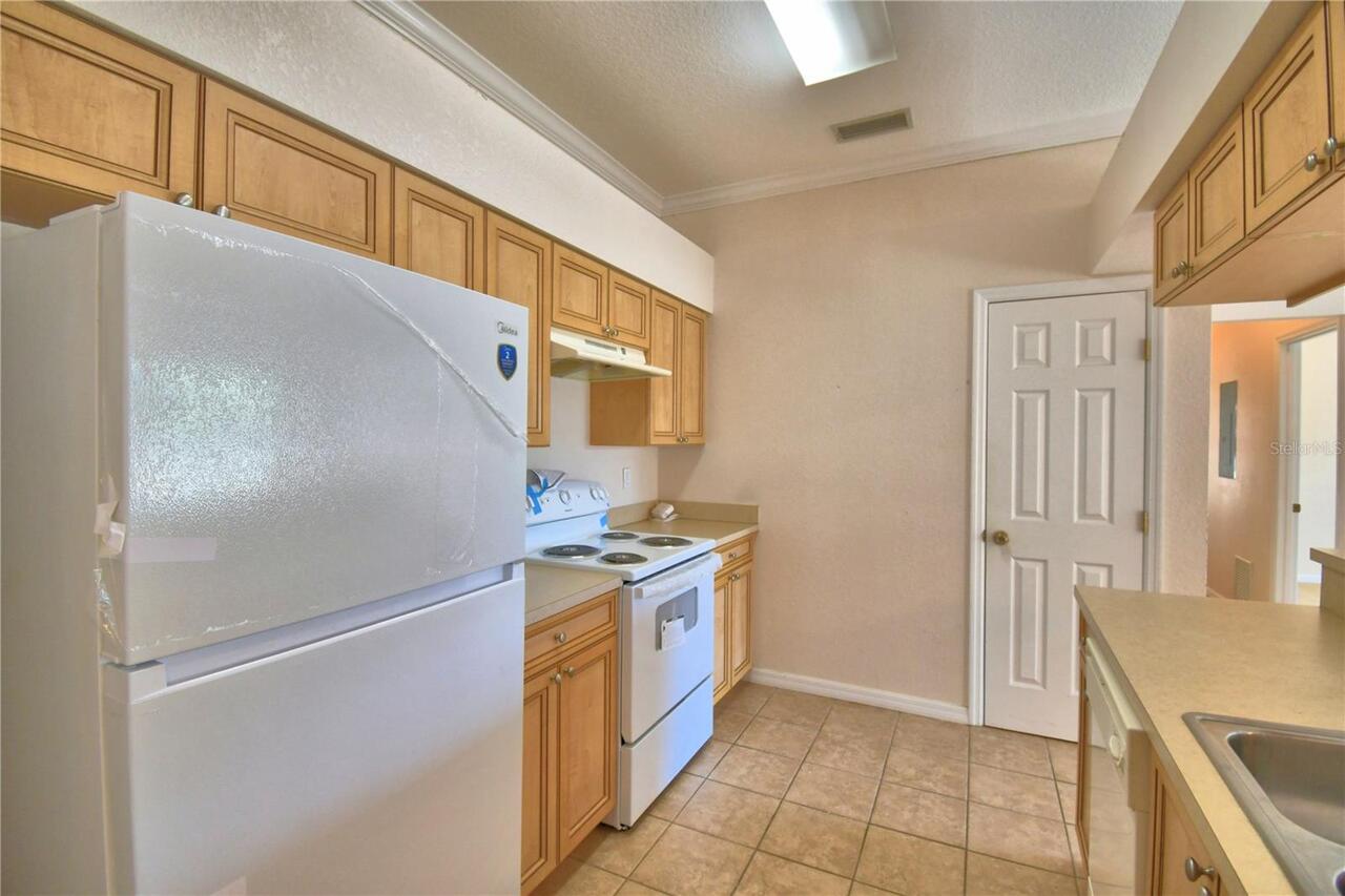 Listing Photo 12