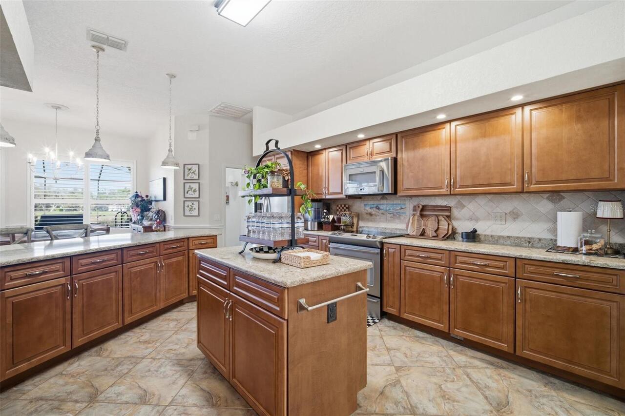 Listing Photo 17