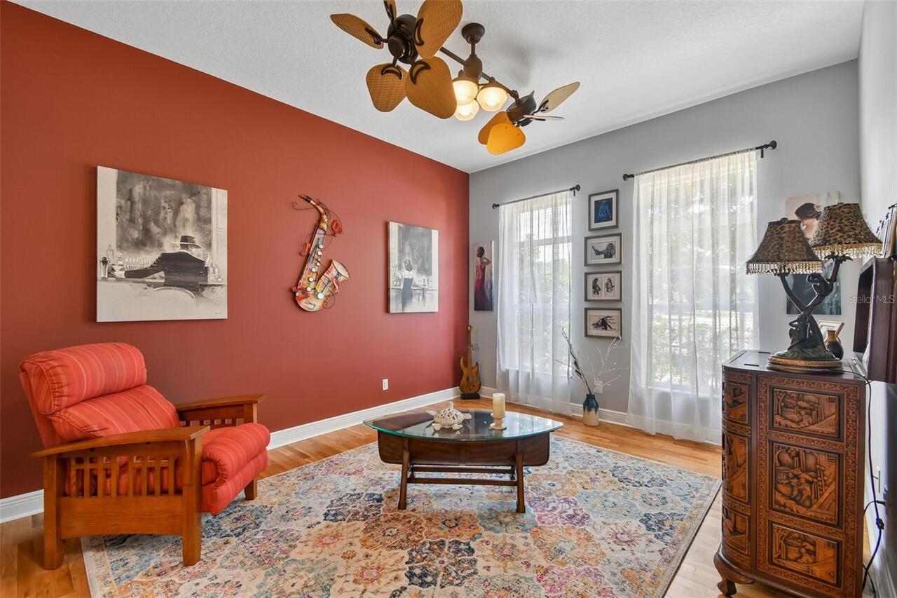Listing Photo 8