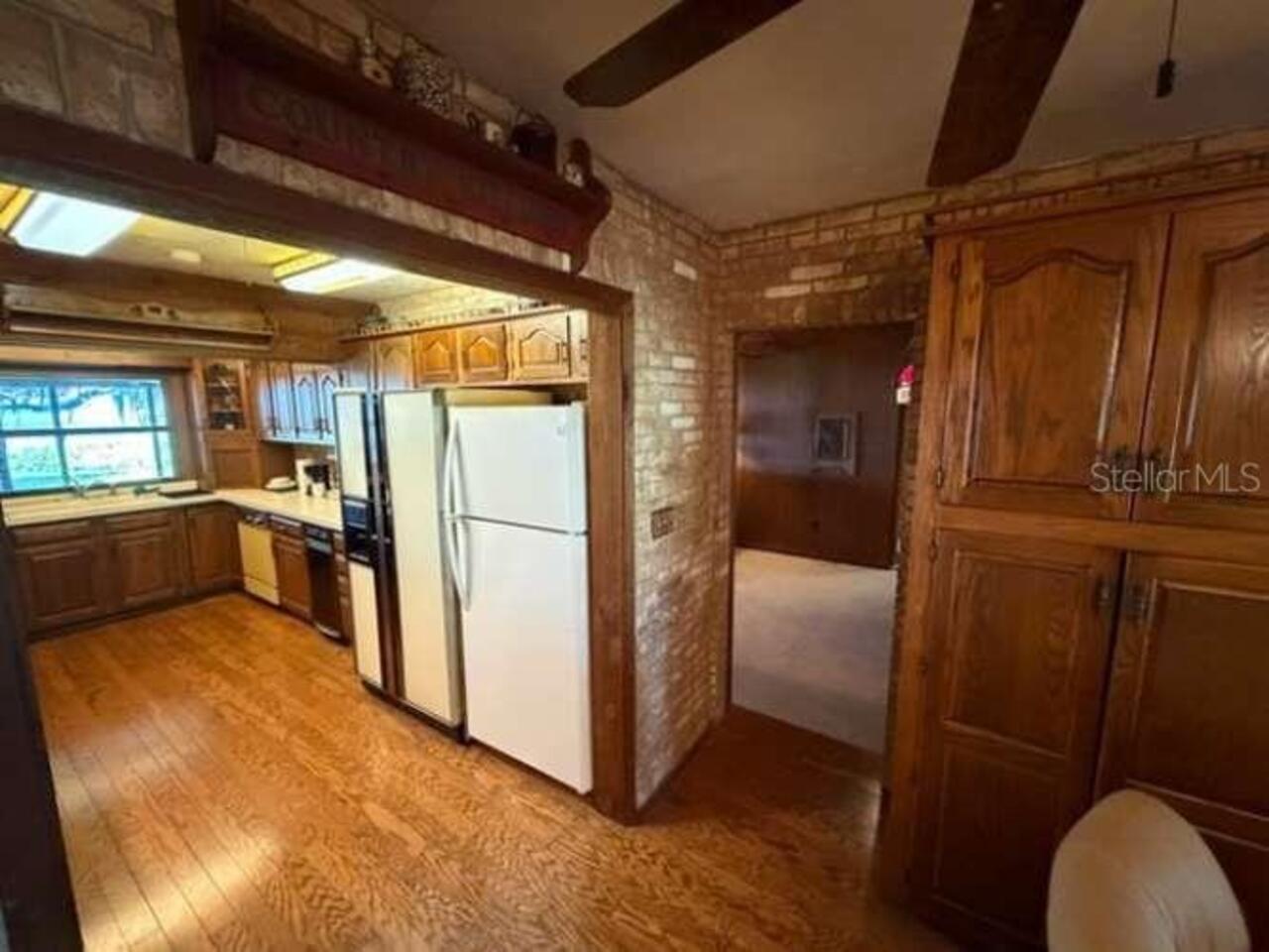 Listing Photo 16