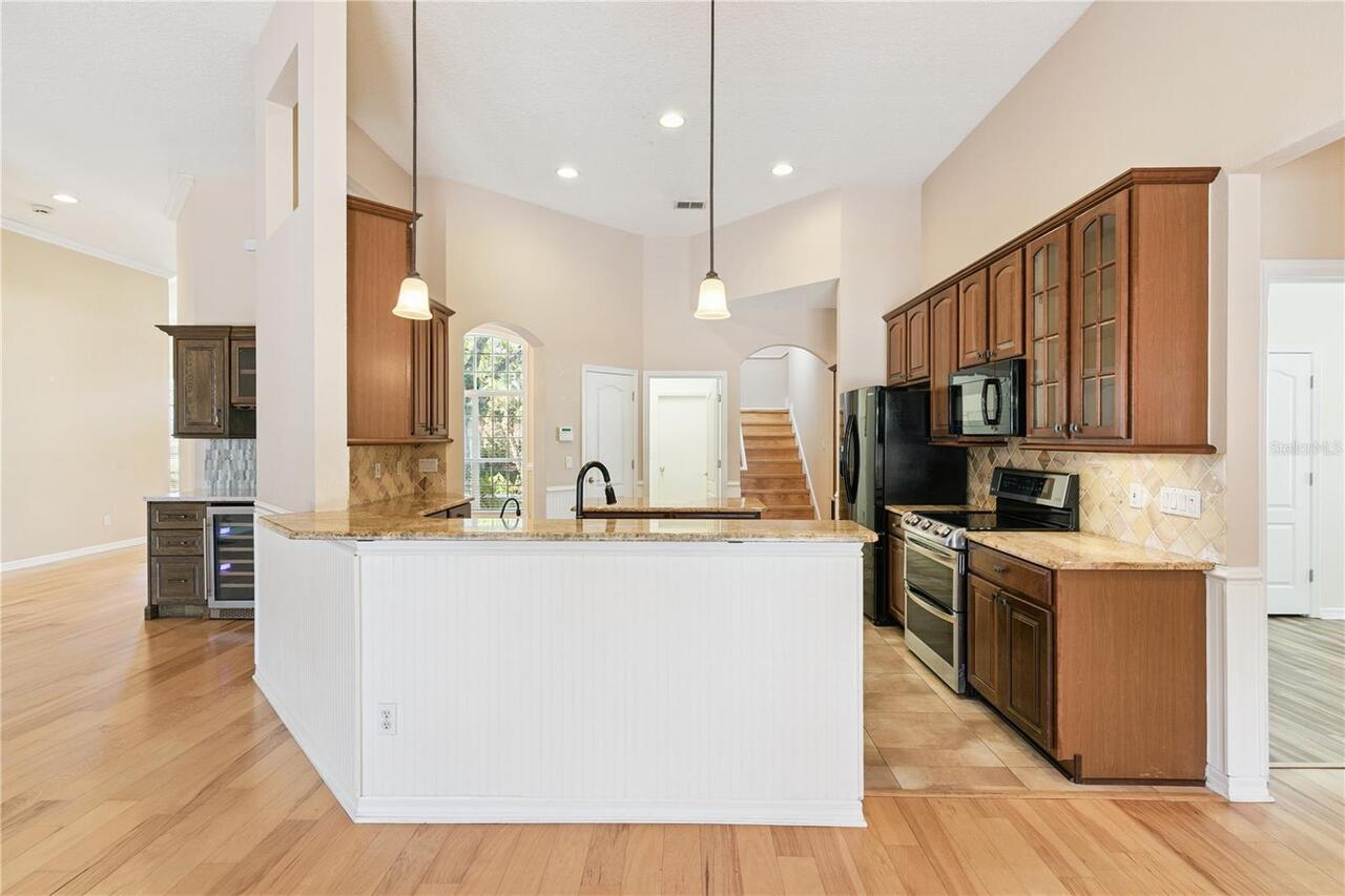 Listing Photo 11