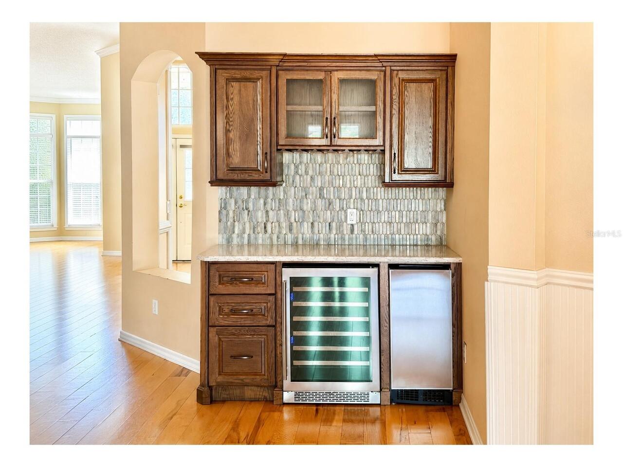 Listing Photo 12