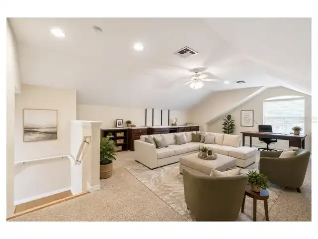 Listing Photo 14