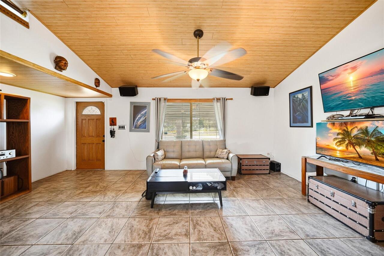 Listing Photo 7