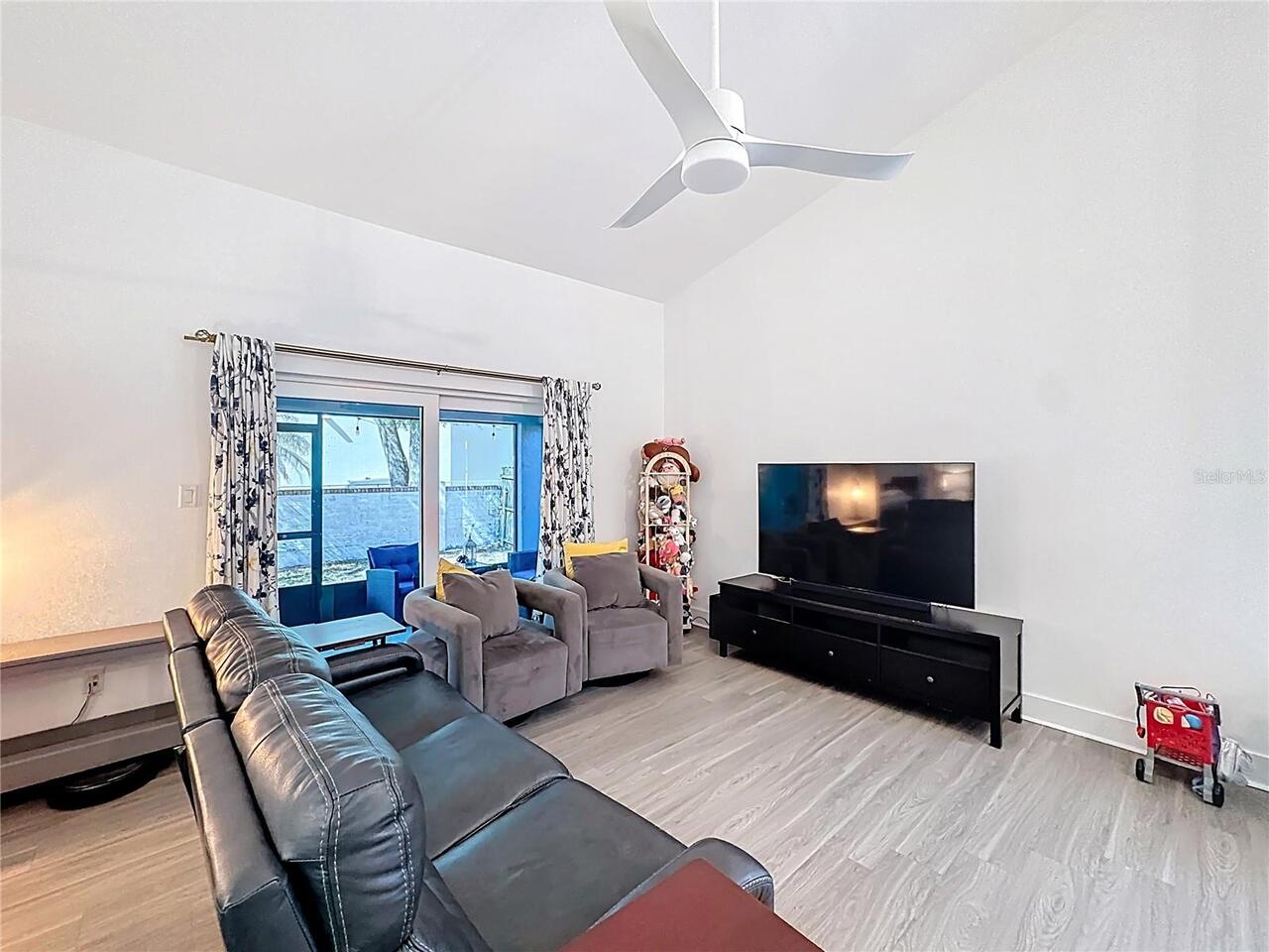 Listing Photo 23