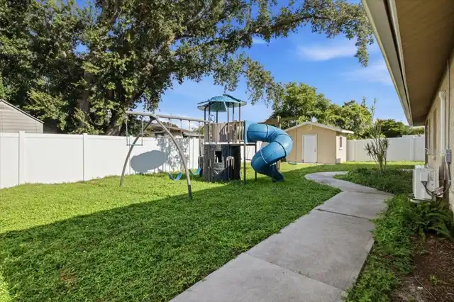 Listing Photo 38