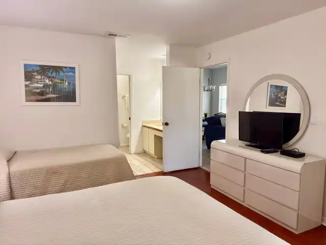 Listing Photo 25