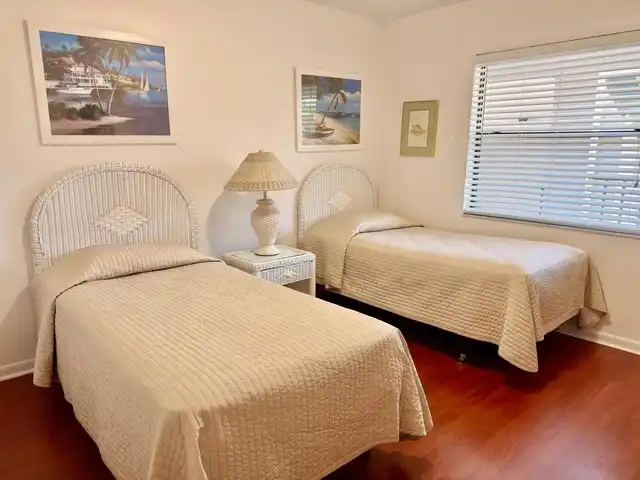 Listing Photo 34
