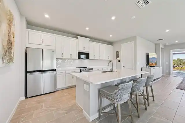 Listing Photo 16