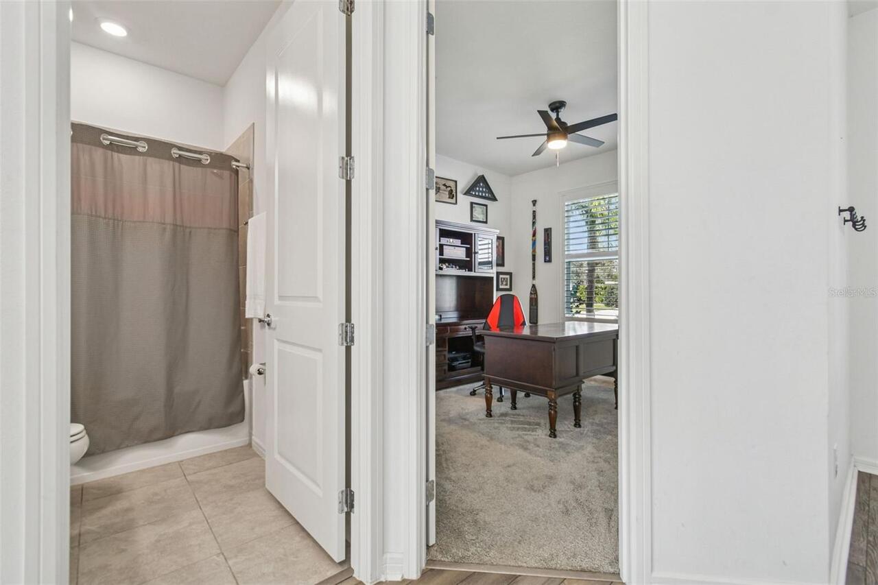 Listing Photo 11
