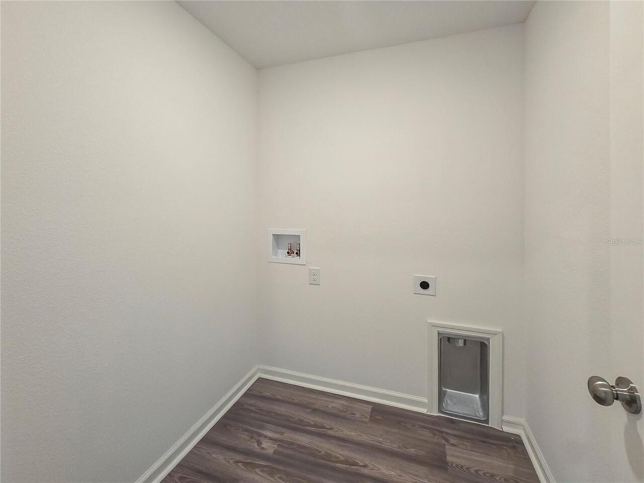 Listing Photo 7
