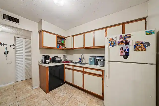 Listing Photo 14