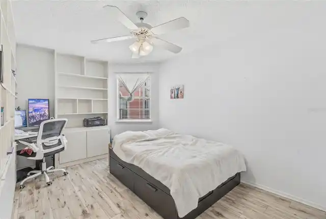 Listing Photo 14