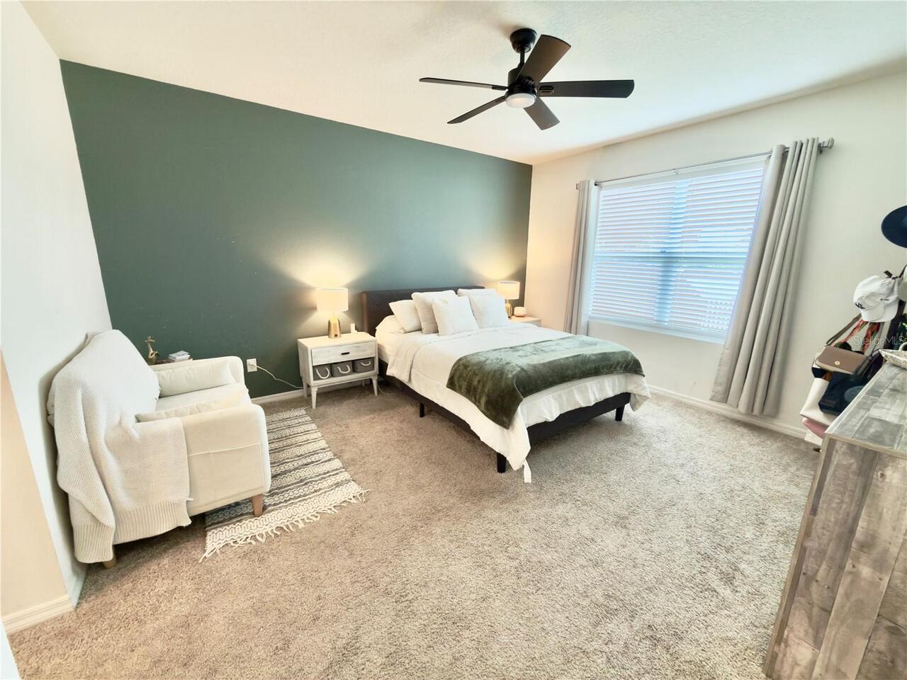 Listing Photo 14
