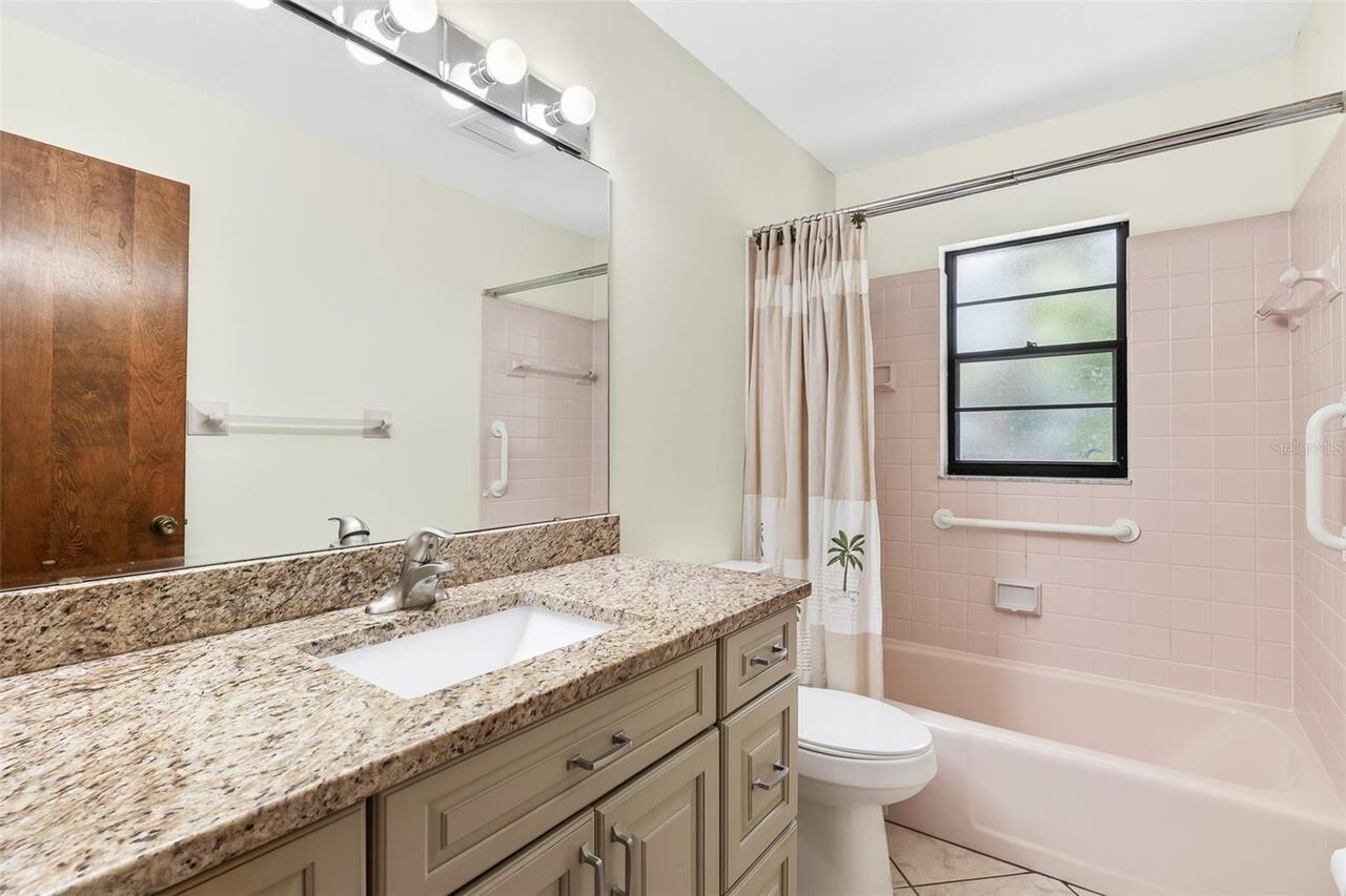 Listing Photo 18