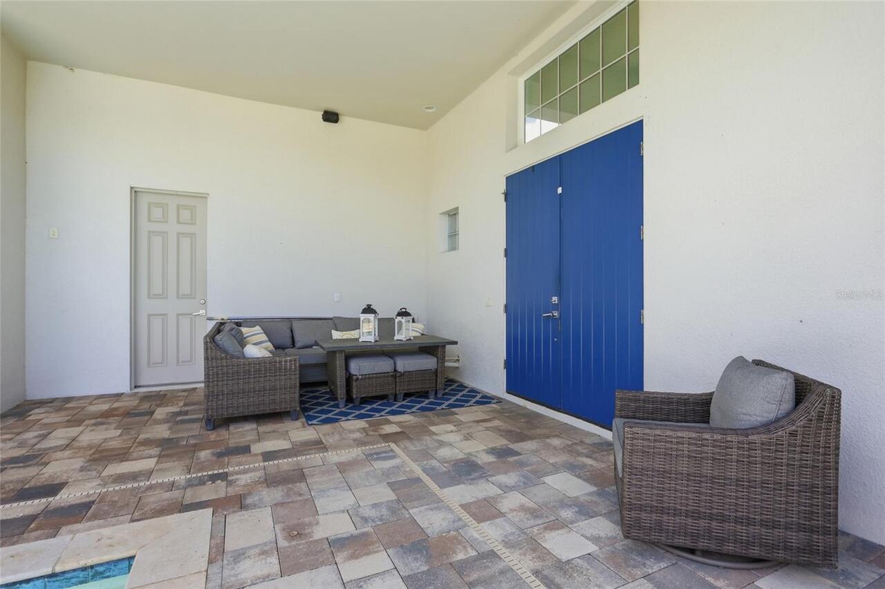 Listing Photo 8