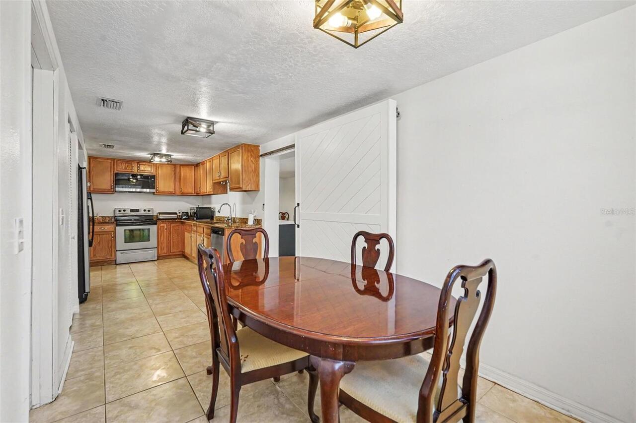 Listing Photo 12