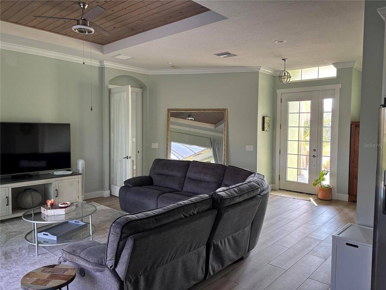 Listing Photo 17
