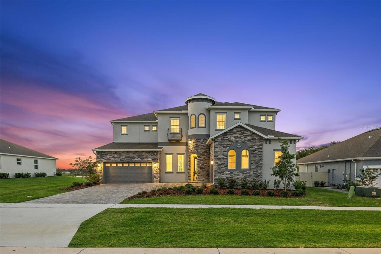 6BR, Home, 5BA, $1,800,000
Read More