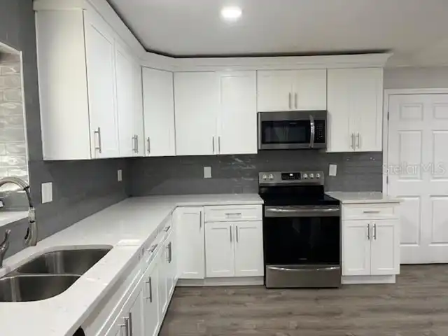 Listing Photo 10