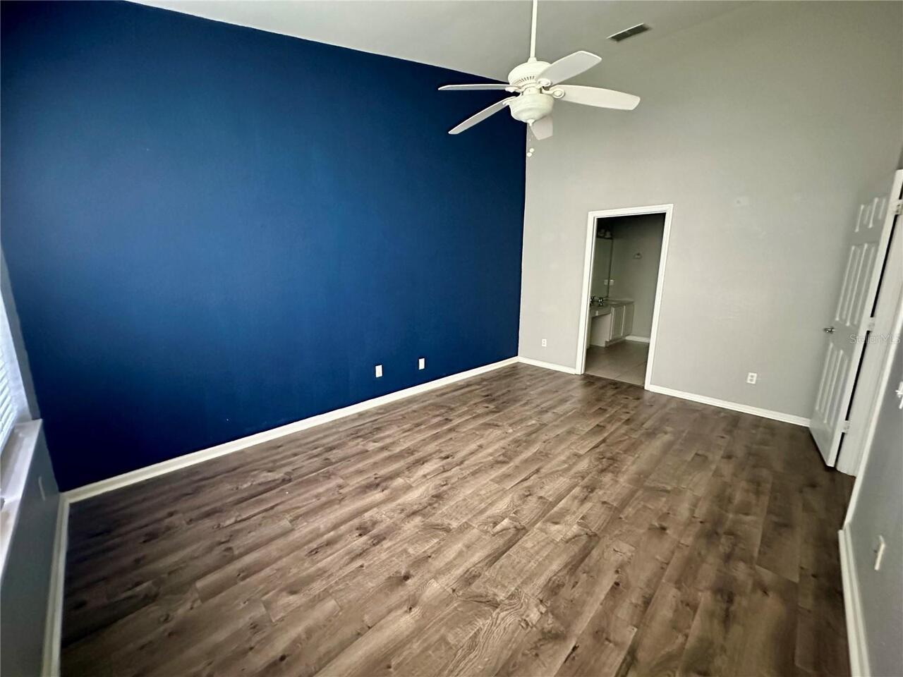 Listing Photo 7