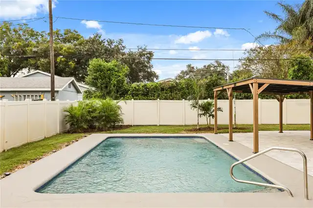 Listing Photo 25