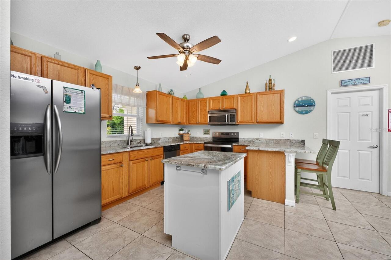 Listing Photo 9
