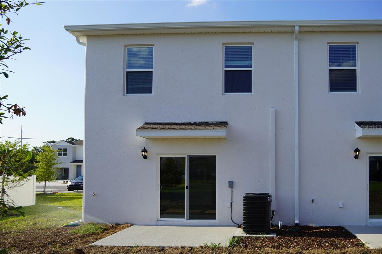 Listing Photo 12