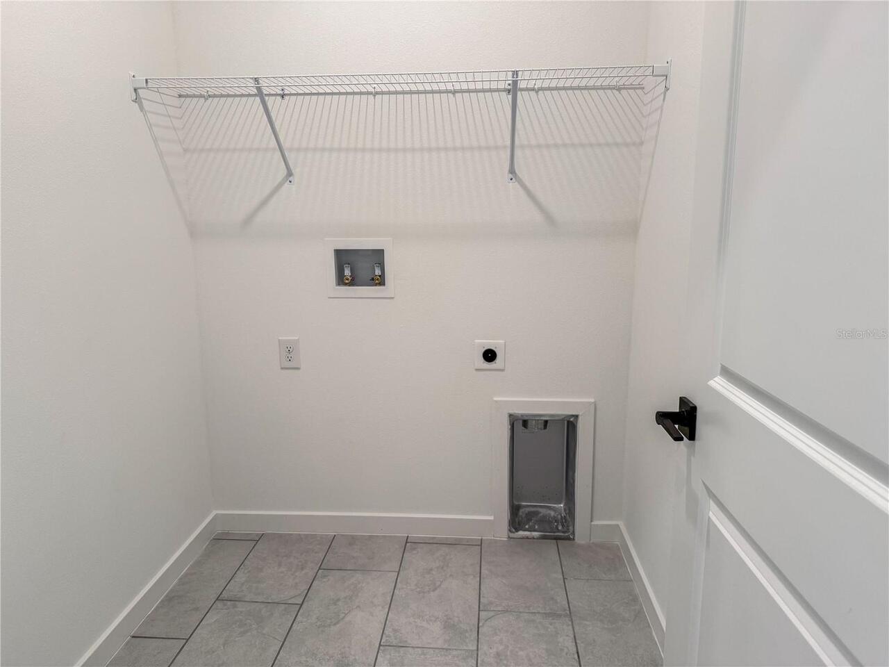 Listing Photo 9