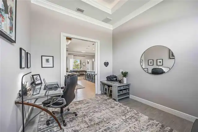 Listing Photo 11