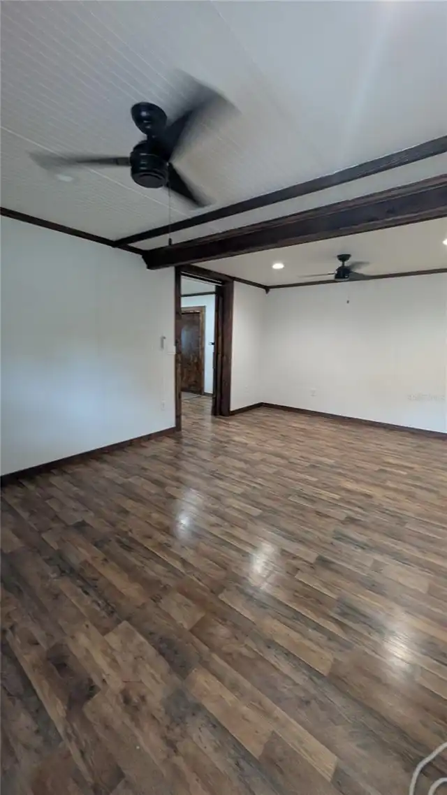 Listing Photo 15