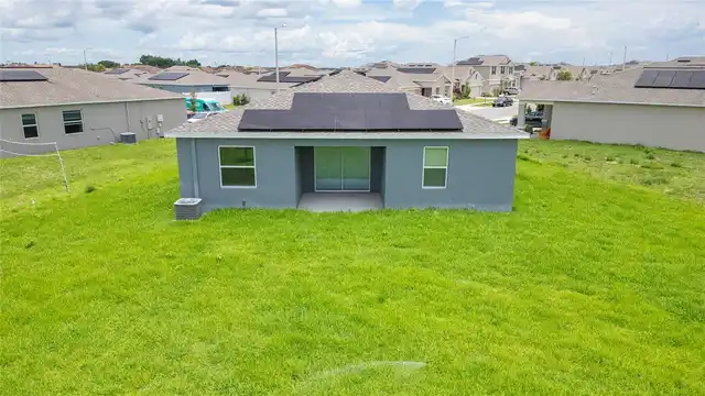Listing Photo 10