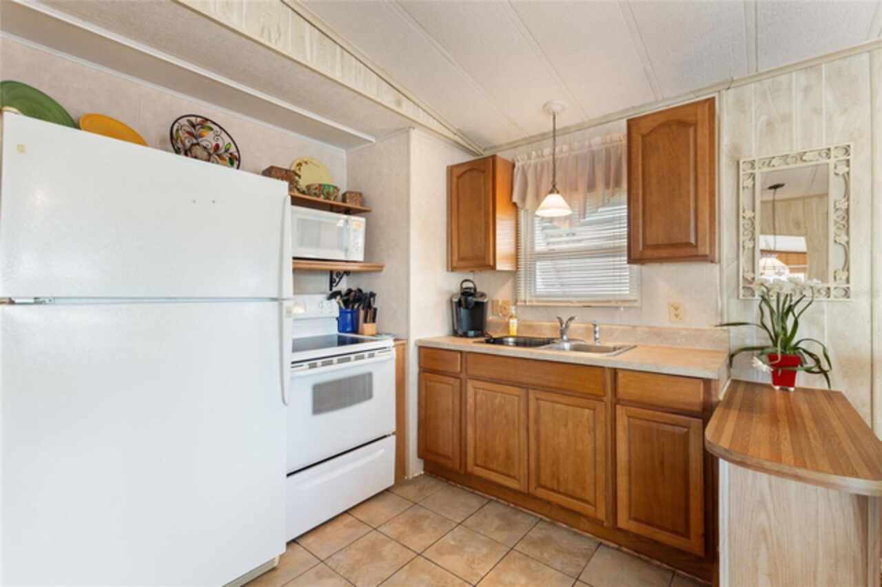 Listing Photo 13