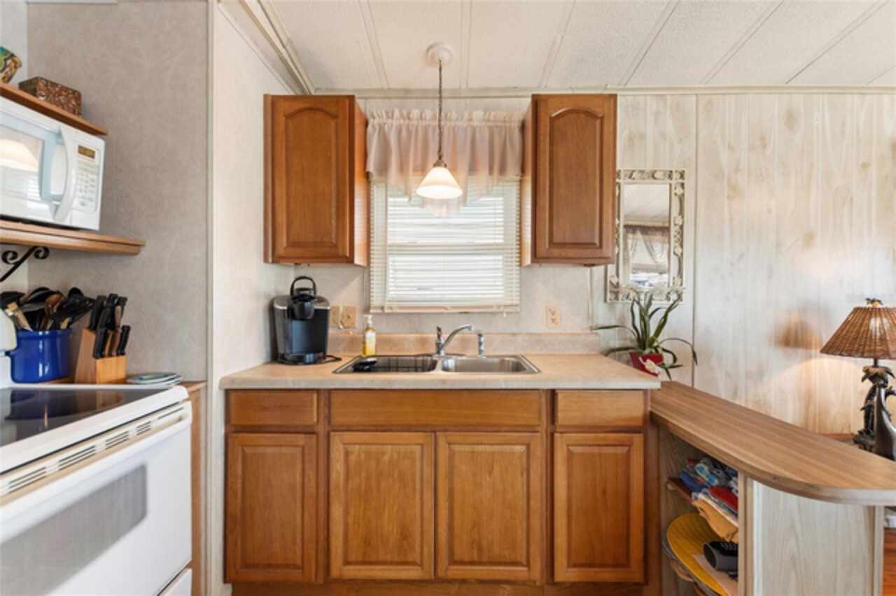 Listing Photo 14