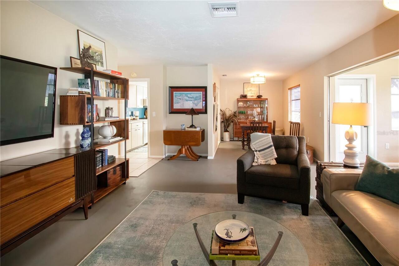 Listing Photo 6