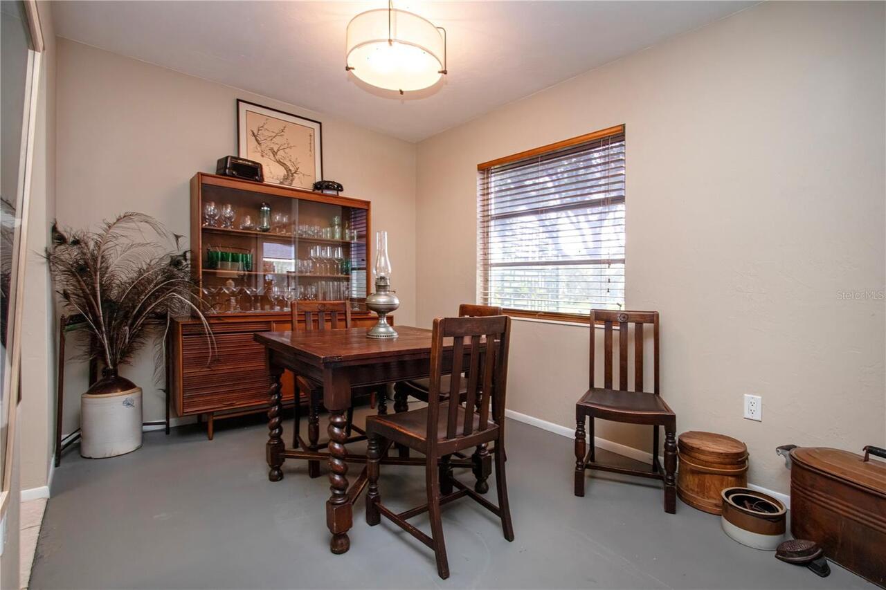 Listing Photo 11