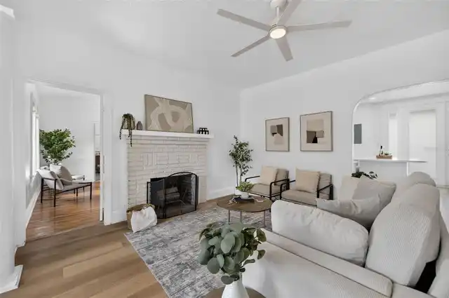 Listing Photo 8