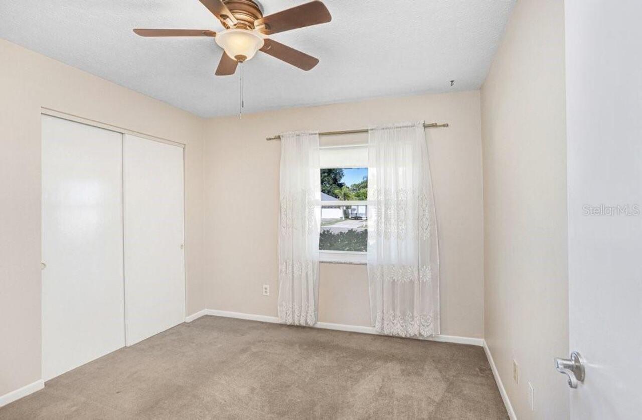 Listing Photo 16