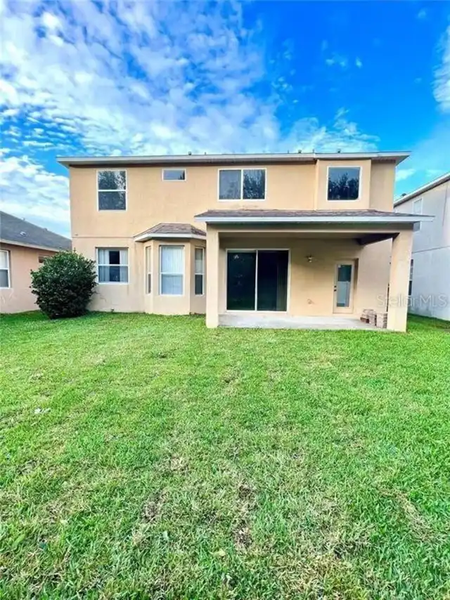 Listing Photo 11