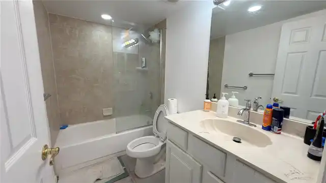 Listing Photo 16