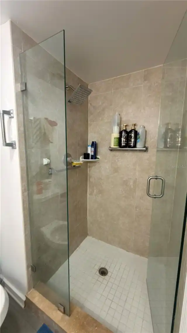 Listing Photo 18