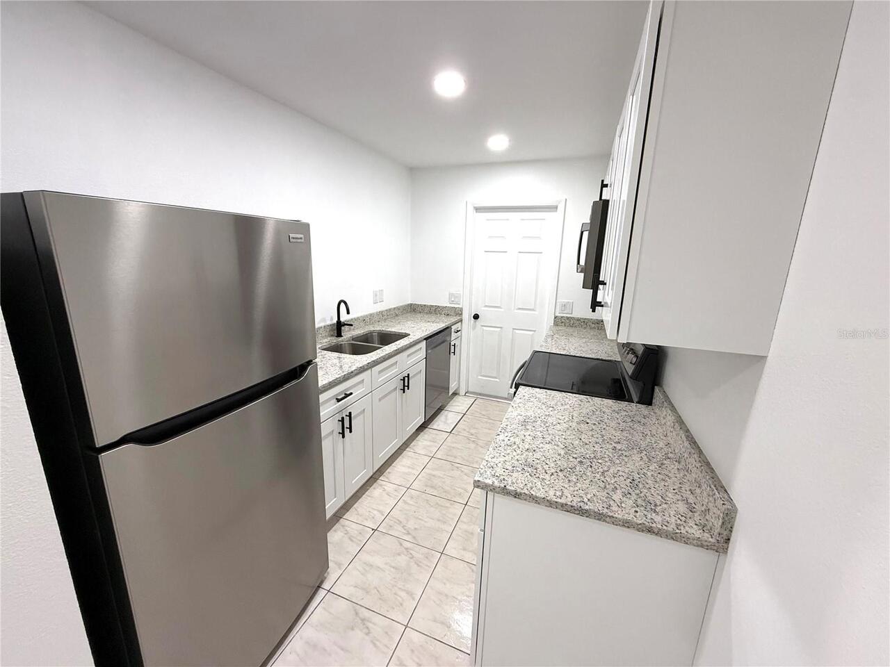 Listing Photo 7