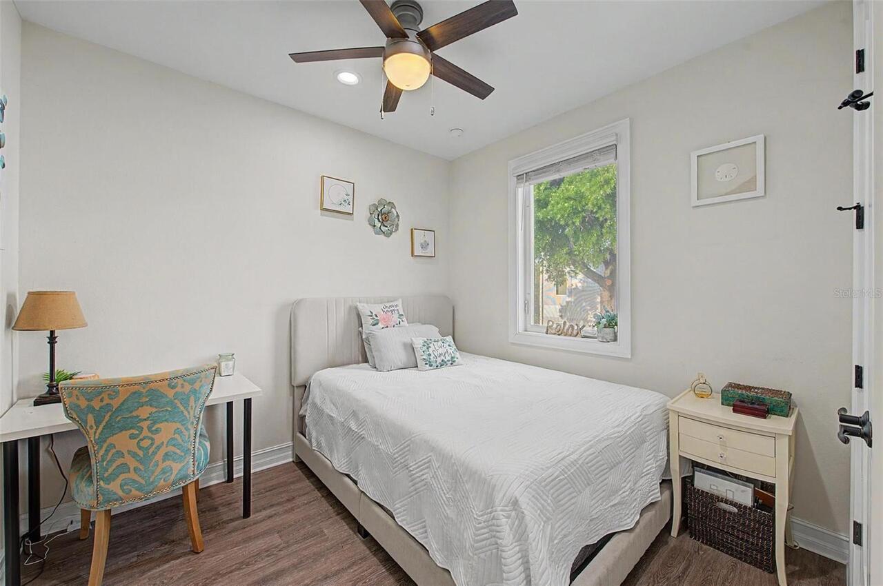 Listing Photo 15