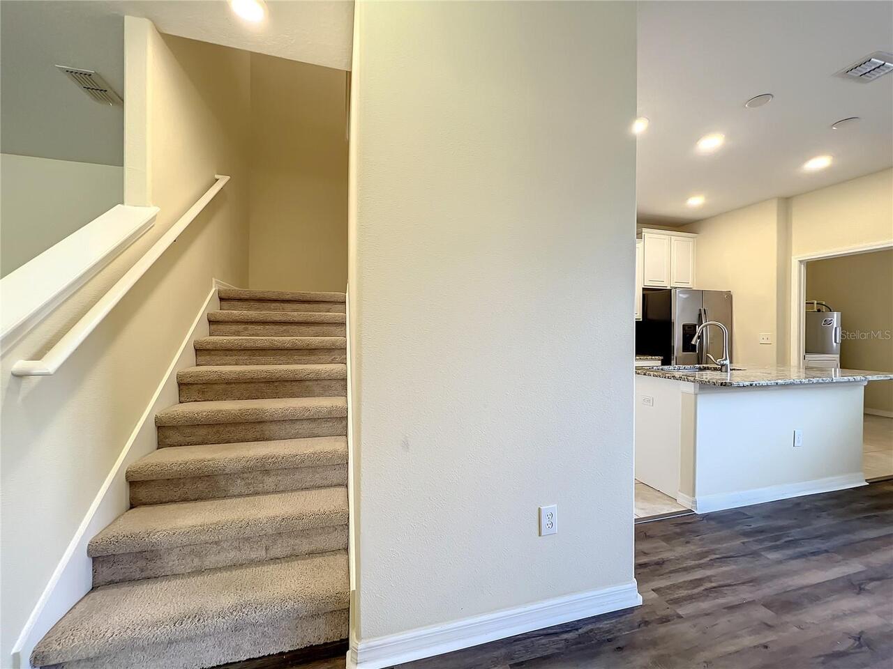 Listing Photo 11