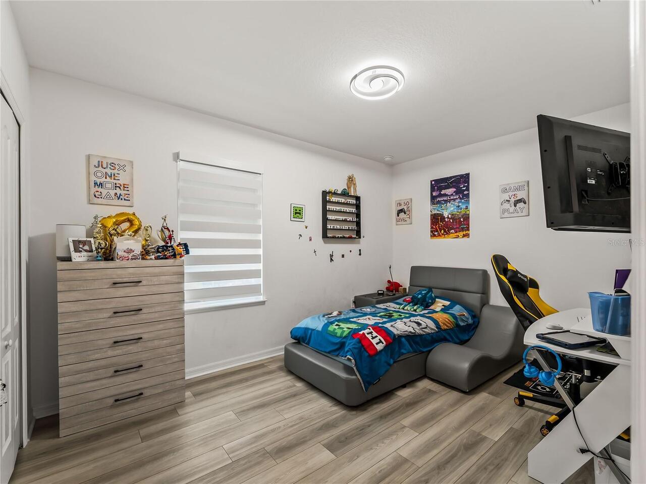 Listing Photo 17