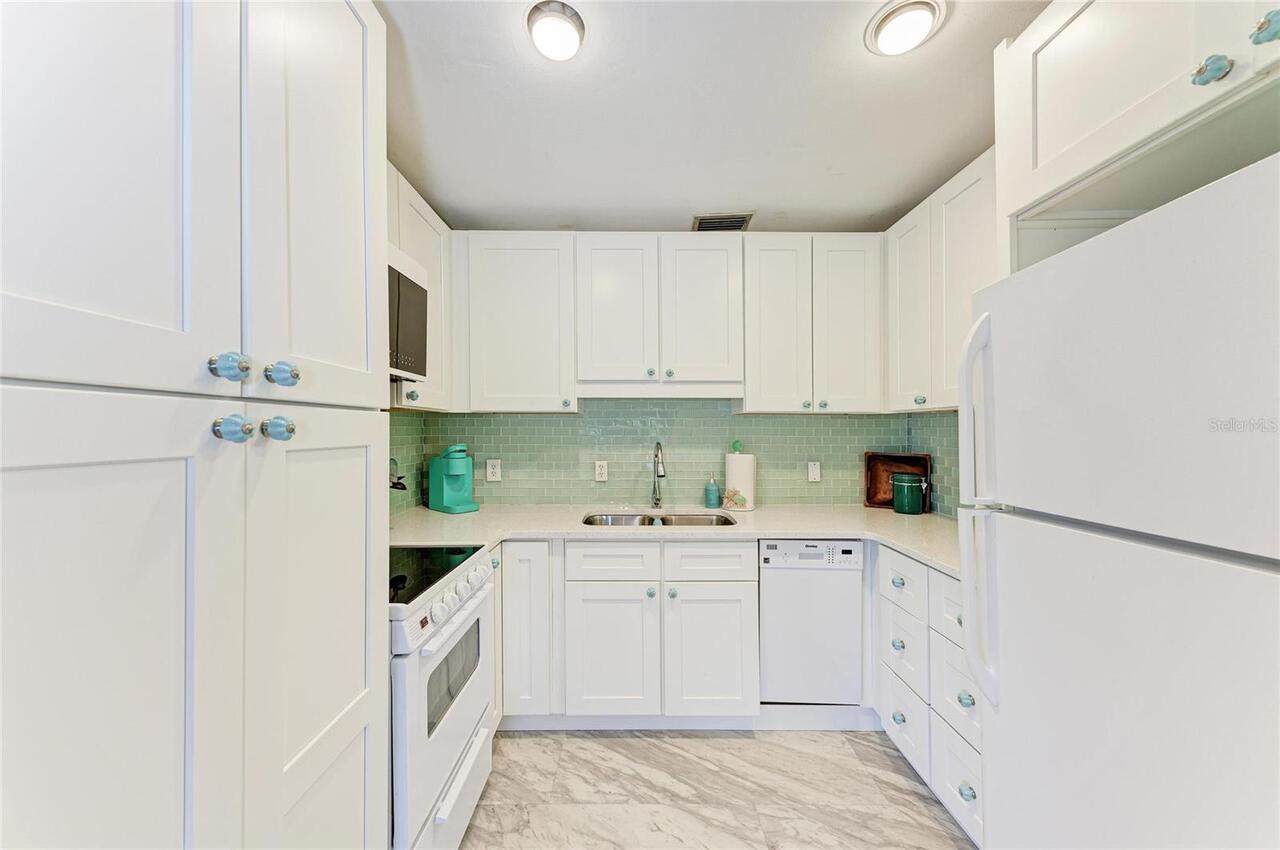 Listing Photo 11