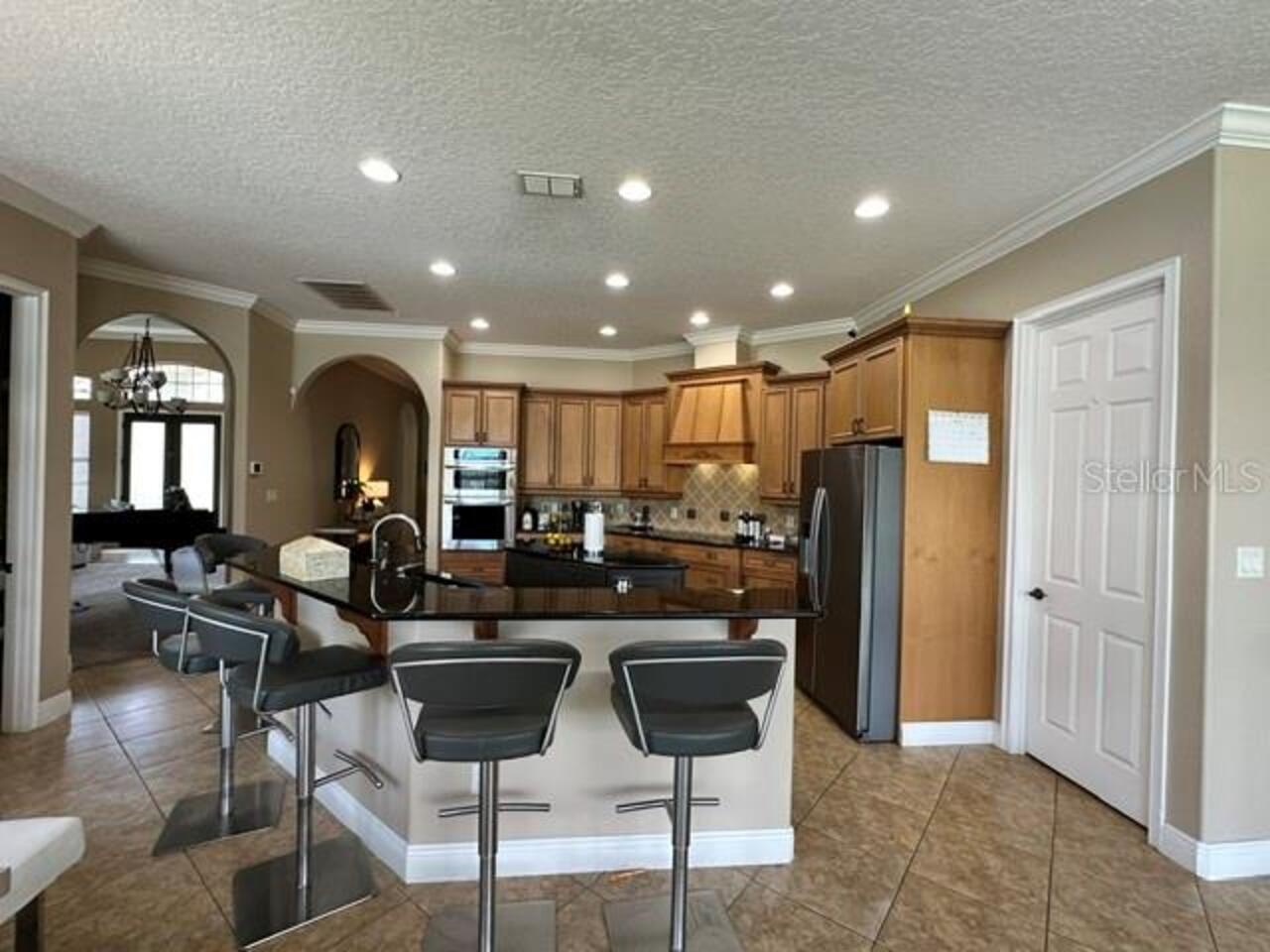 Listing Photo 6