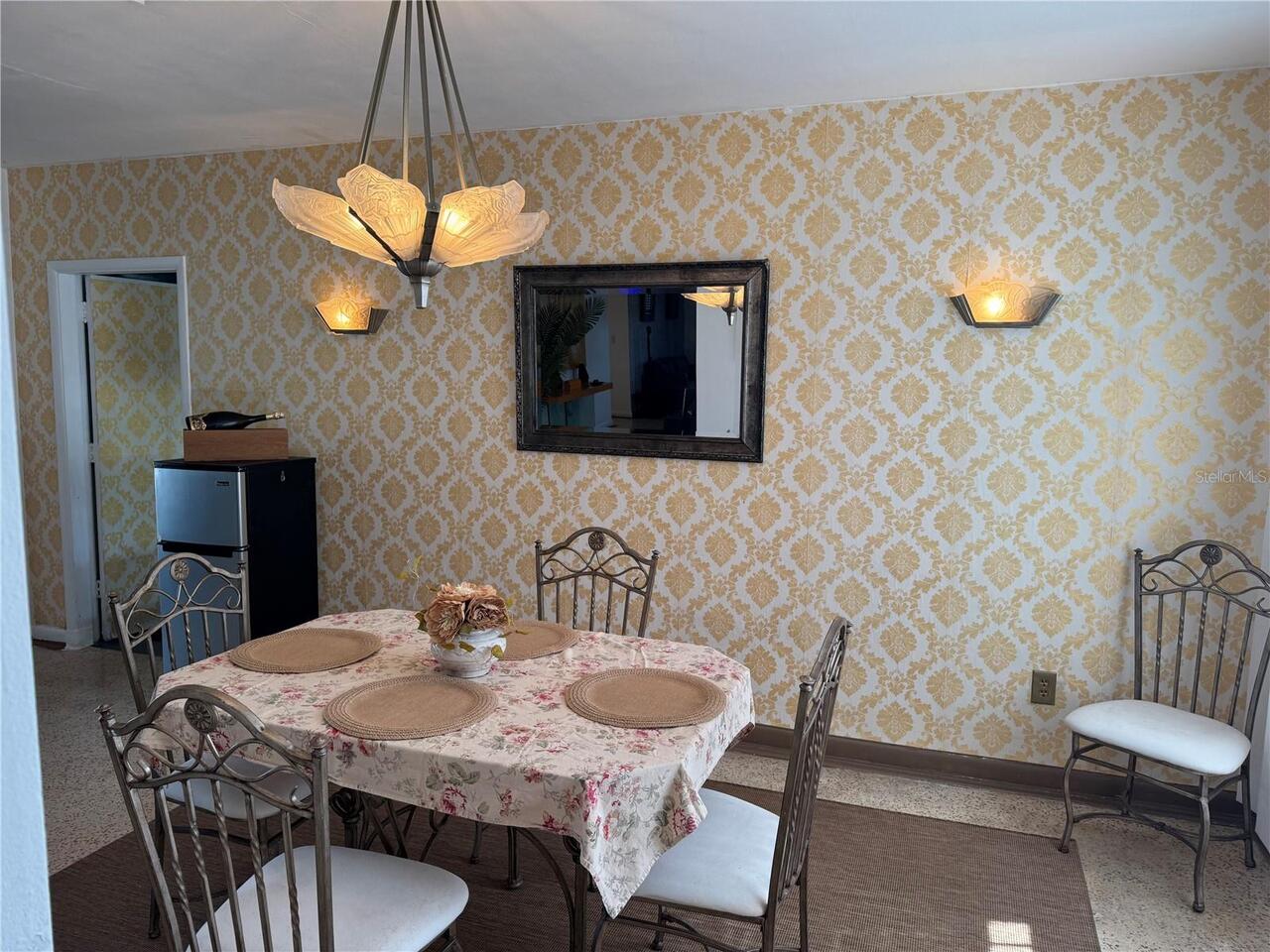 Listing Photo 9