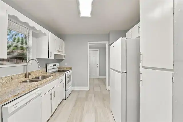Listing Photo 13