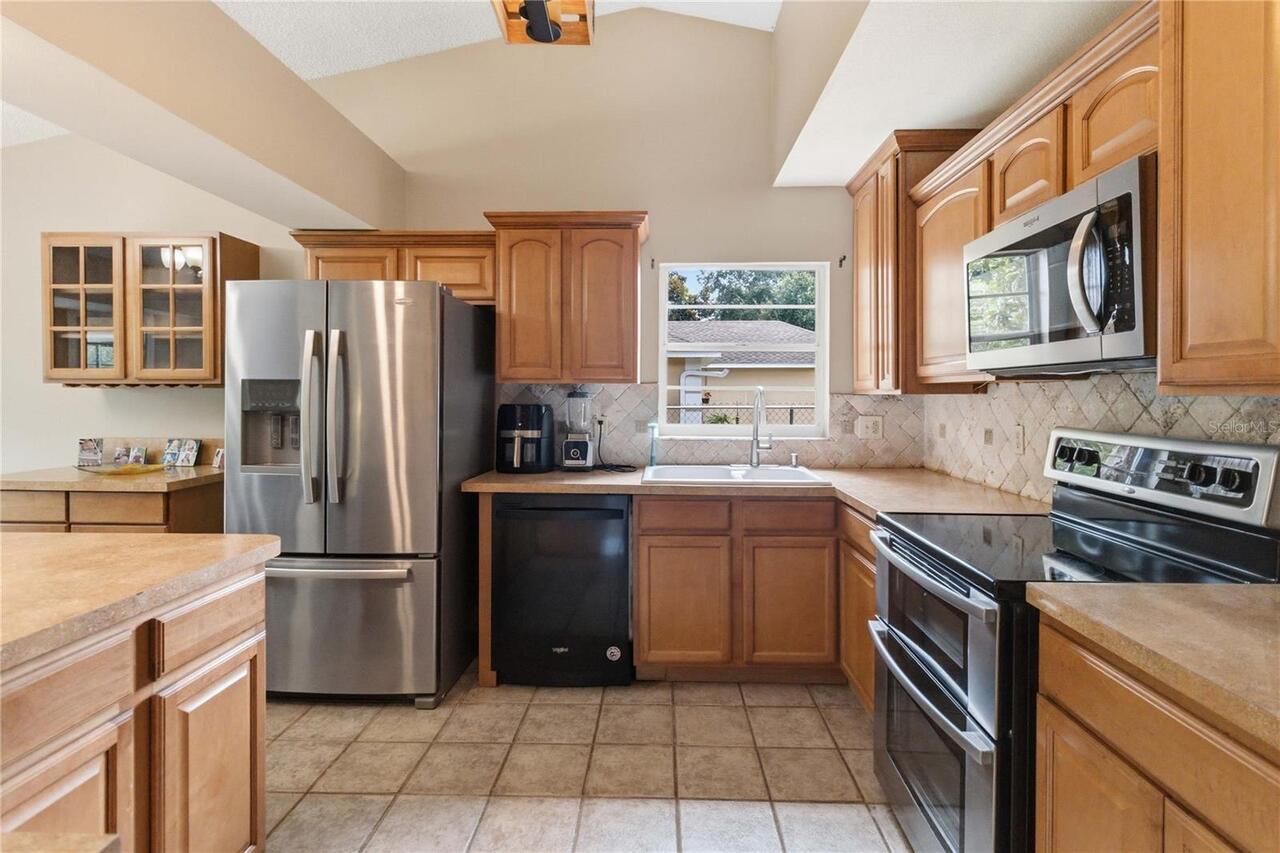 Listing Photo 18